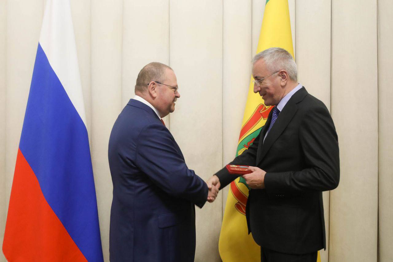 Рашид Хайров награжден Орденом Дружбы