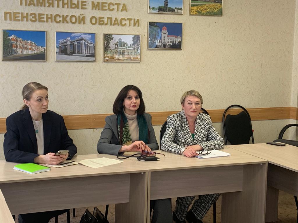 В пензенской Общественной палате встретились с представителями НКО