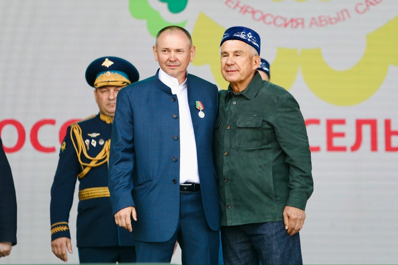 НАГРАЖДЕНИЕ НА САБАНТУЕ: ПРИЗНАНИЕ ЗАСЛУГ