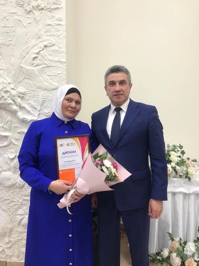 Педагог из Средней Елюзани - победитель Всероссийского конкурса учителей родных языков в номинации За верность профессии